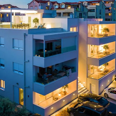 Apartment 2 Bedroom Amazing In *