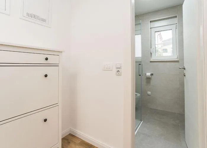2 Bedroom Amazing In Apartment *