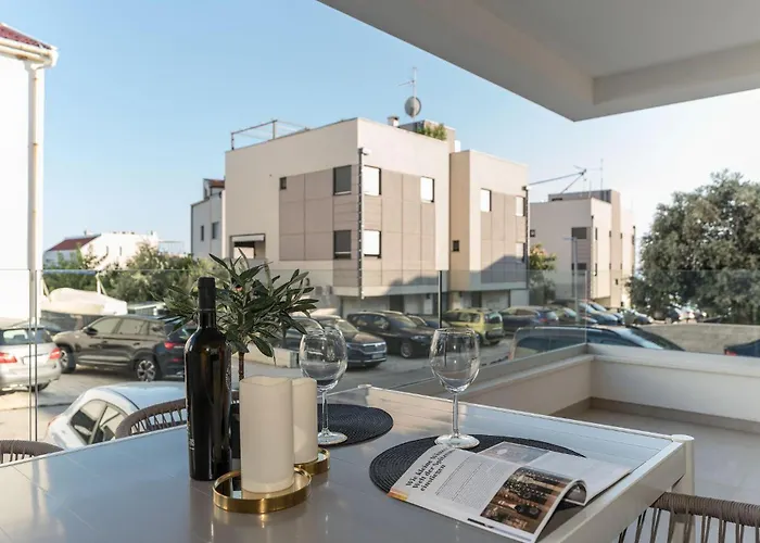 2 Bedroom Amazing In Apartment