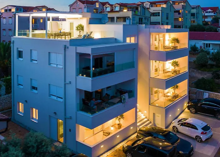 Apartment 2 Bedroom Amazing In *